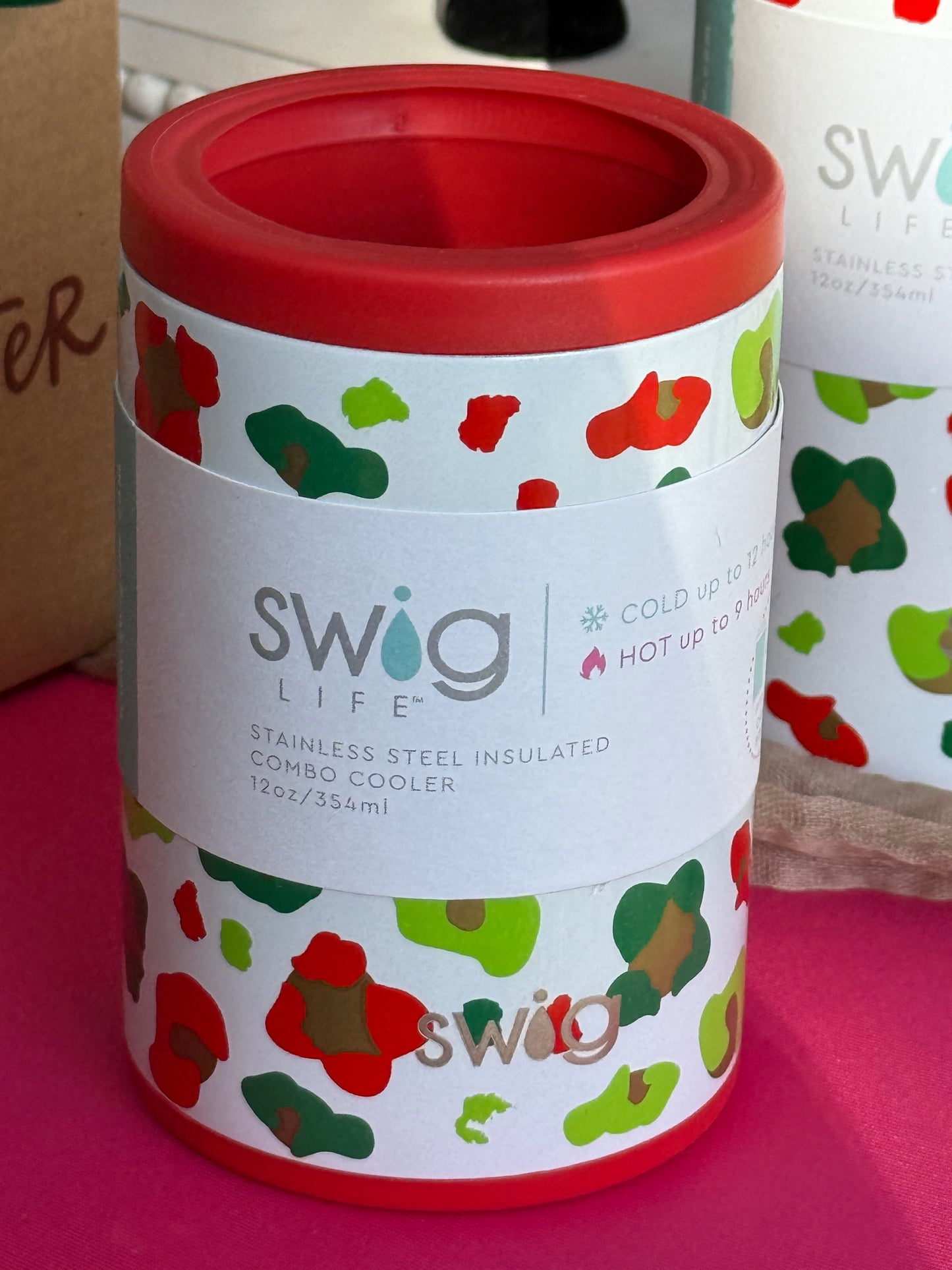 Short Christmas Leopard Can Cooler